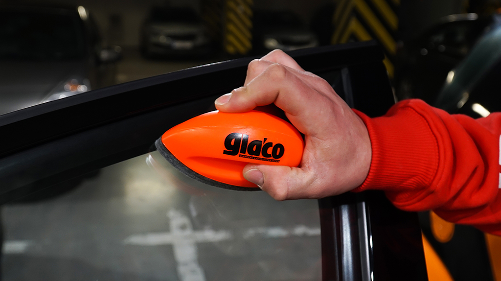 Soft99 Glaco Q No surface preparation work required! Glaco Q coats the  glass at the same time as removing traffic film or a previous…