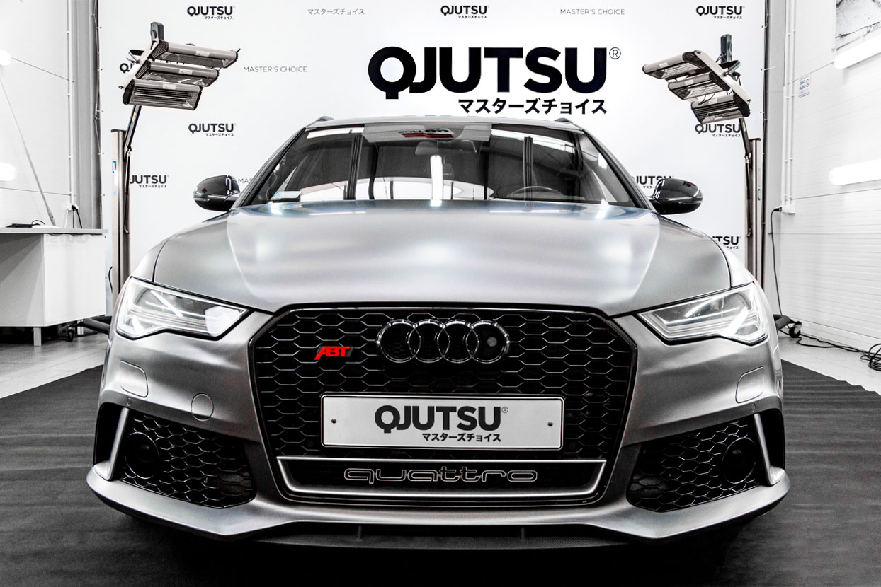 Photo of a car, Audi RS4 Quattro, with QJUTSU Body Coat Matte quartz coating applied to its matte Paint Protection Film (PPF).