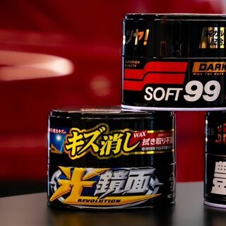 Soft99 waxes are not colouring waxes! The Dark versions contain a rich package of fillers to effectively mask defects. The mirror effect is at your fingertips 😉

#soft99 #detailing #carcare #cars #japan